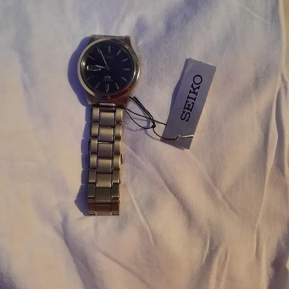 Seiko men's watch - Picture 2 of 6